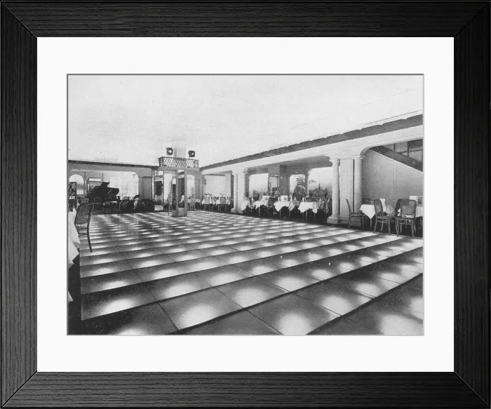 Framed Print : Interior of The Silver Slipper Club in Regent Street, London, one of a number of clubs owned and run by famed nightclub owner, Kate Ma Meyrick. The Silver Slipper was renowned for its illuminated glass dancefloor, pictured here Framed Print : Interior of The Silver Slipper Club in Regent Street, London, one of a number of clubs owned and run by famed nightclub owner, Kate Ma Meyrick. The Silver Slipper was renowned for its illuminated glass dancefloor, pictured here