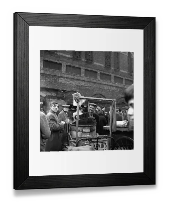 Framed Print : Brick Lane - London Date: late 1950s Framed Print : Brick Lane - London Date: late 1950s