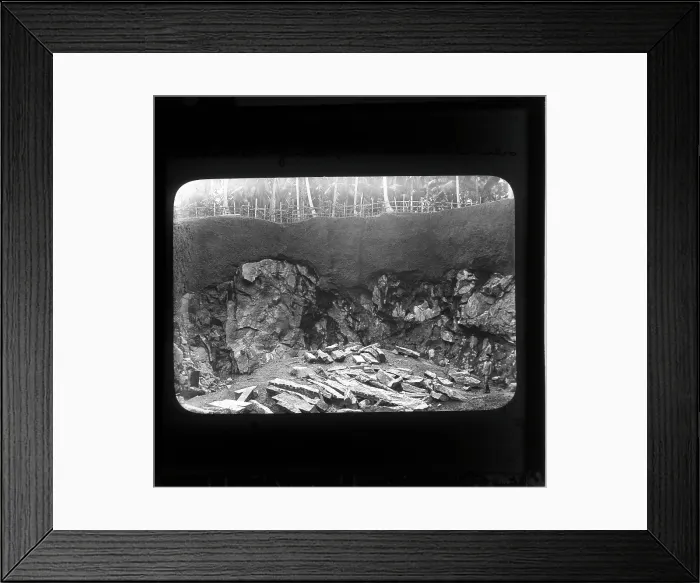 Framed Print : Gneiss, Colombo