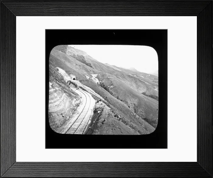 Framed Print : Railway line near Haputale, Sri Lanka Framed Print : Railway line near Haputale, Sri Lanka