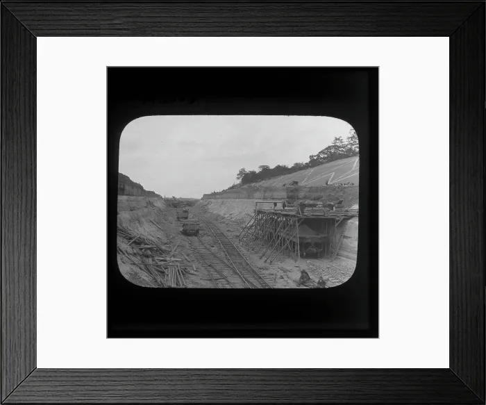 Framed Print : Swanscombe Hill. Looking NNW Framed Print : Swanscombe Hill. Looking NNW