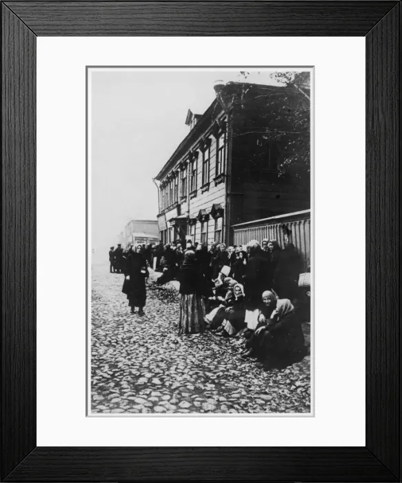 Framed Print : Food Shortages 1917 Framed Print : Food Shortages 1917