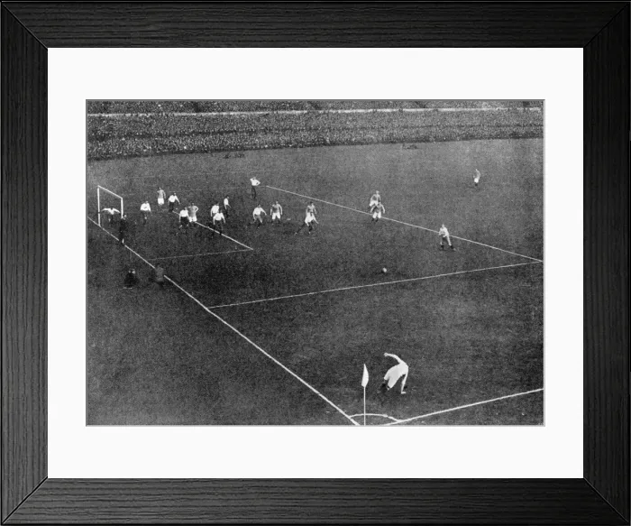 Framed Print : Sport / Football / Specific Framed Print : Sport / Football / Specific