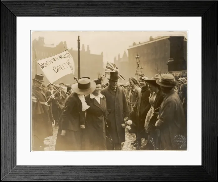 Framed Print : Lloyd George & Workers Framed Print : Lloyd George & Workers