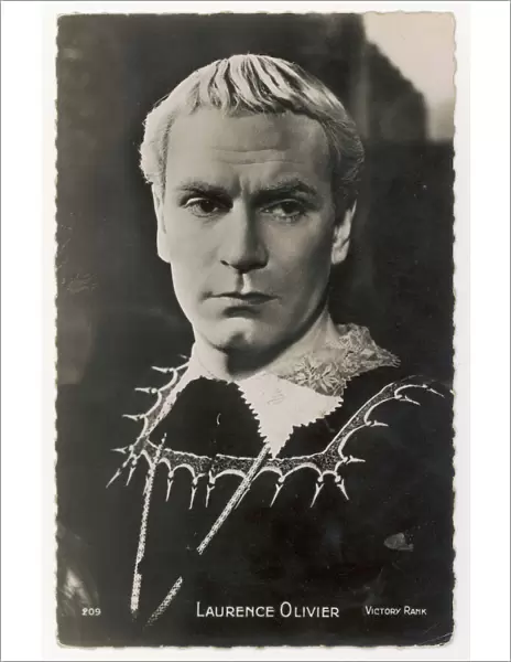 Laurence Olivier  /  Hamlet