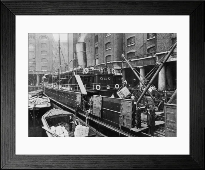 Framed Print : London Docks 1900 Framed Print : London Docks 1900