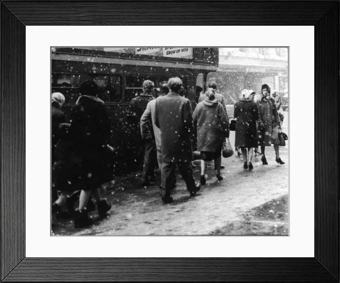 Framed Print : Snowy London Framed Print : Snowy London