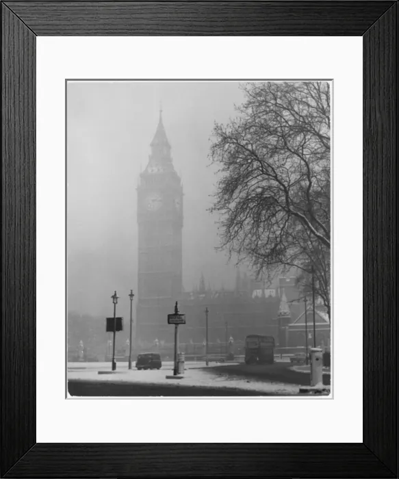 Framed Print : Snowy London Framed Print : Snowy London
