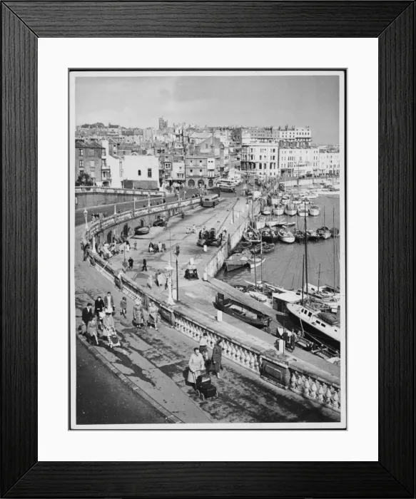 Framed Print : Ramsgate Harbour Framed Print : Ramsgate Harbour