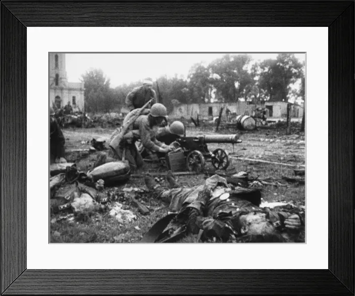 Framed Print : Soviet Machine Gunners Framed Print : Soviet Machine Gunners
