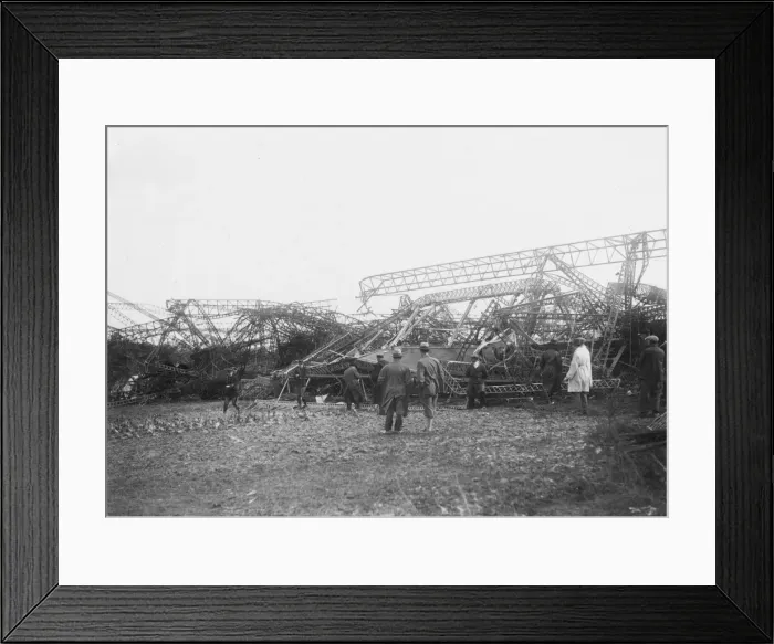 Framed Print : R101 CRASH - 1 Framed Print : R101 CRASH - 1