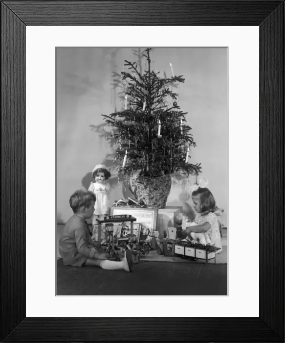 Framed Print : Christmas Tree & Toys Framed Print : Christmas Tree & Toys