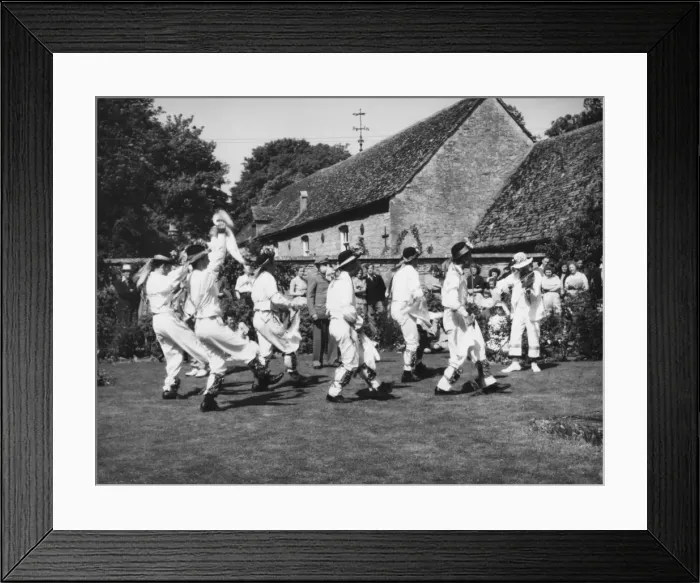 Framed Print : Morris / Musto Framed Print : Morris / Musto
