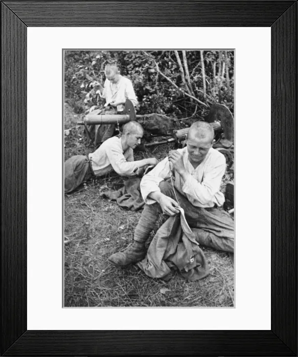 Framed Print : Stalingrad - Repairs Framed Print : Stalingrad - Repairs