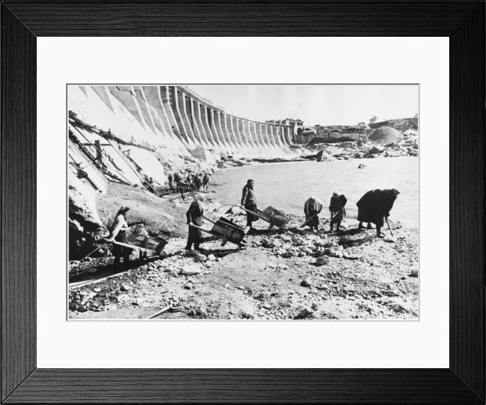 Framed Print : Rebuilding Dnieper Dam Framed Print : Rebuilding Dnieper Dam