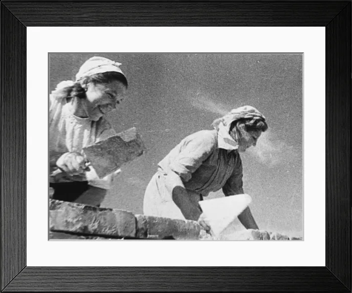 Framed Print : Rebuilding Stalingrad Framed Print : Rebuilding Stalingrad