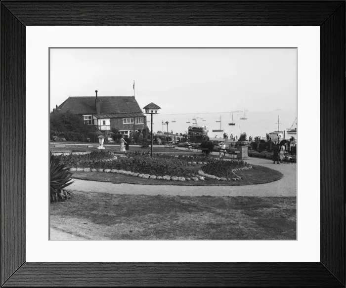 Framed Print : Southend on Sea 1930S Framed Print : Southend on Sea 1930S