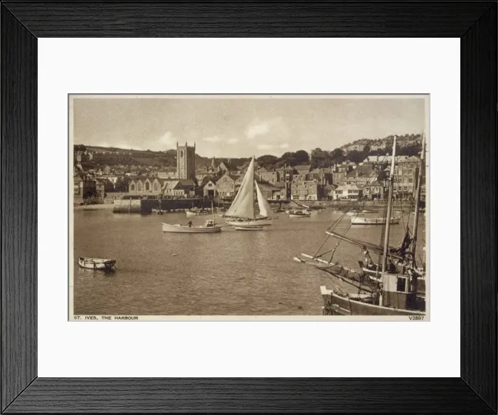 Framed Print : The Harbour, St Ives, Cornwall Framed Print : The Harbour, St Ives, Cornwall