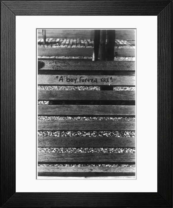 Framed Print : Graffiti, Rotherhithe Framed Print : Graffiti, Rotherhithe