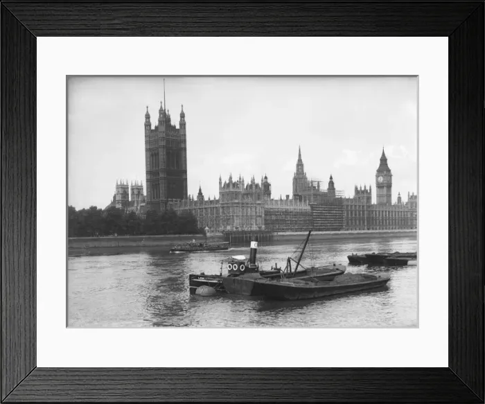 Framed Print : Houses of Parliament Framed Print : Houses of Parliament