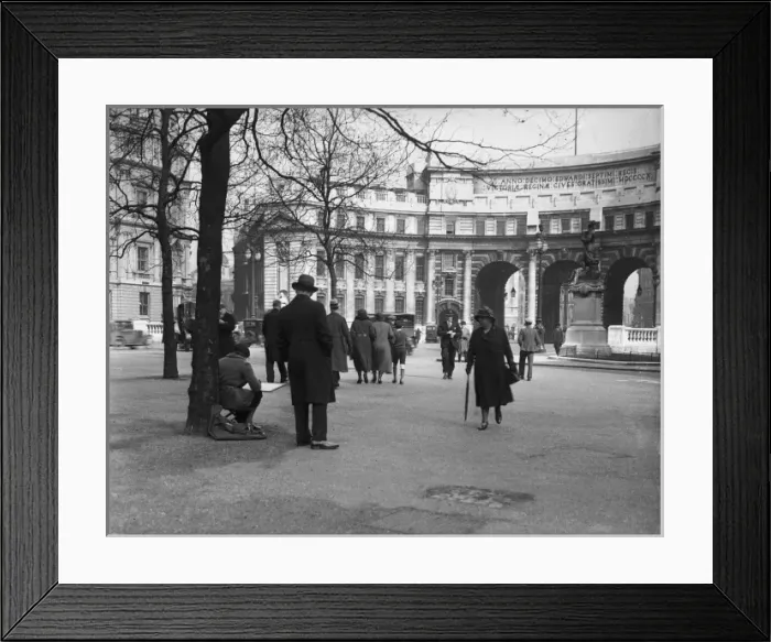 Framed Print : Admiralty Arch 1930S Framed Print : Admiralty Arch 1930S