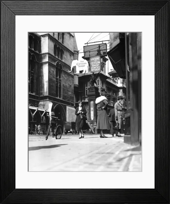 Framed Print : Temple Bar 1930S Framed Print : Temple Bar 1930S
