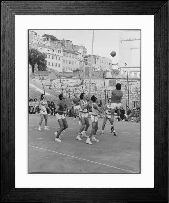Framed Print : Basket Ball 1970S Framed Print : Basket Ball 1970S