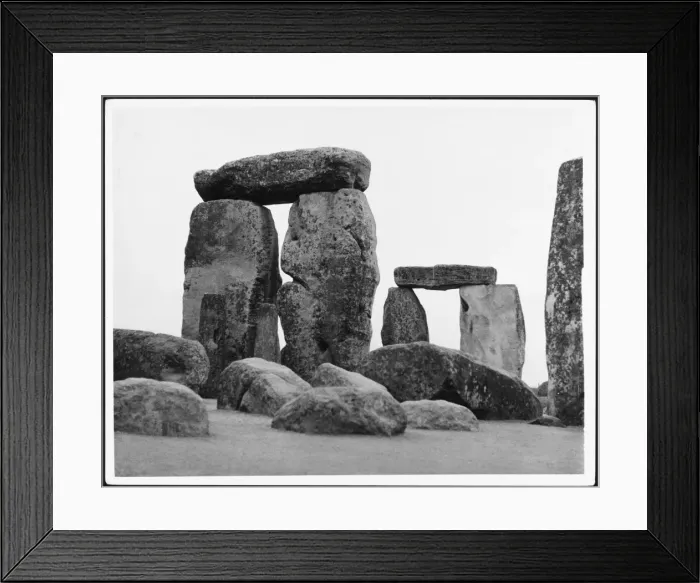 Framed Print : STONEHENGE Framed Print : STONEHENGE