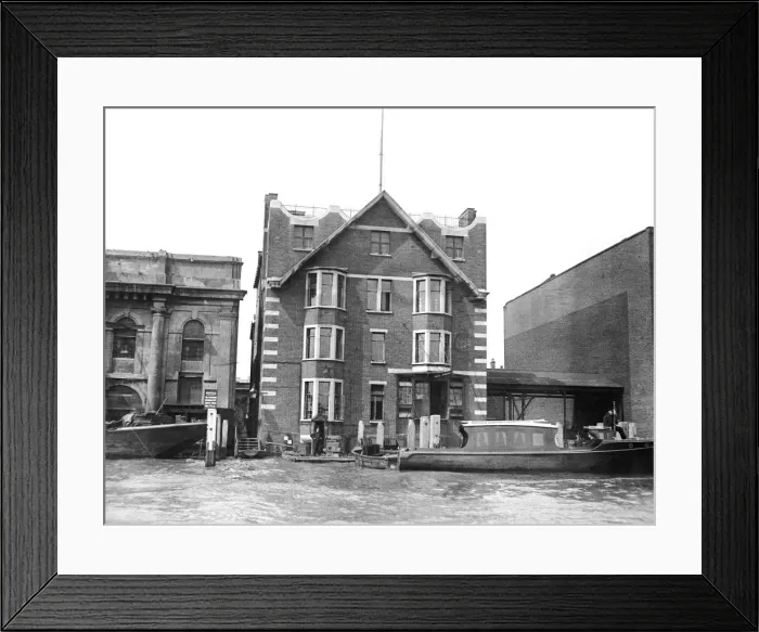 Framed Print : Thames Police Station Framed Print : Thames Police Station