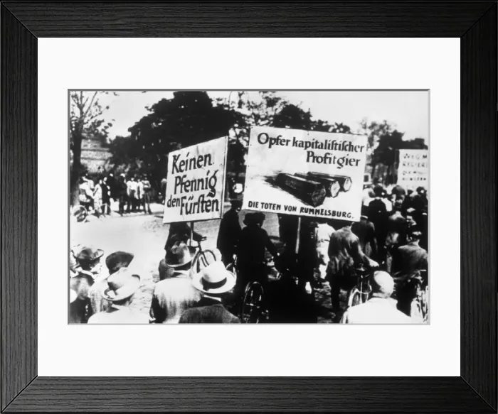 Framed Print : Anti-Aristocracy Demos Framed Print : Anti-Aristocracy Demos