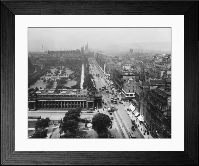 Framed Print : Edinburgh 1930S Framed Print : Edinburgh 1930S