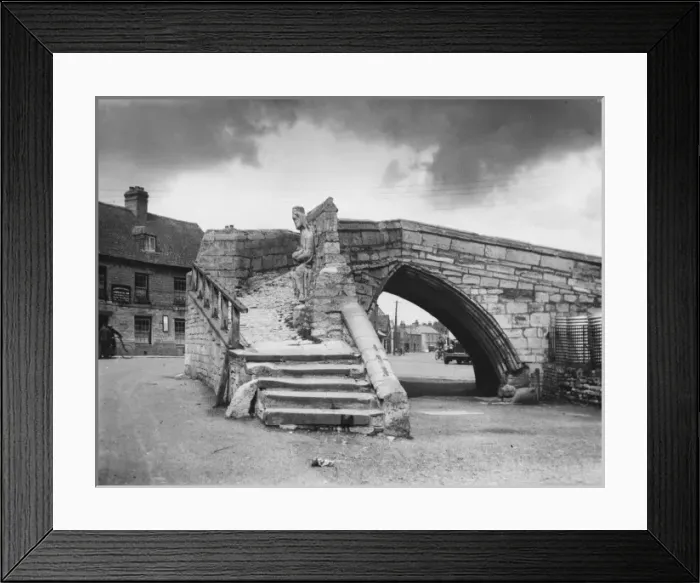 Framed Print : Trinity Bridge, Crowland Framed Print : Trinity Bridge, Crowland