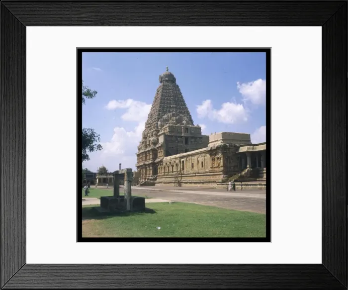 Framed Print : India / Thanjaur Temple Framed Print : India / Thanjaur Temple