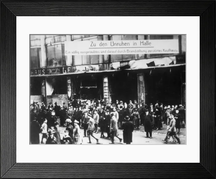 Framed Print : Unrest in Halle / 1918 Framed Print : Unrest in Halle / 1918