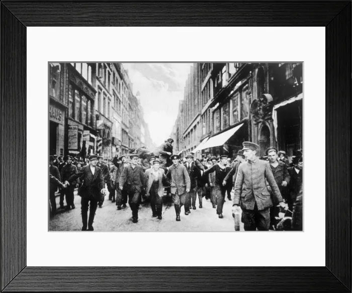 Framed Print : Unrest in Hamburg / 1918 Framed Print : Unrest in Hamburg / 1918