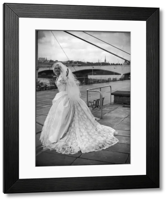 Framed Print : Stiebel / Wedding Dress Framed Print : Stiebel / Wedding Dress
