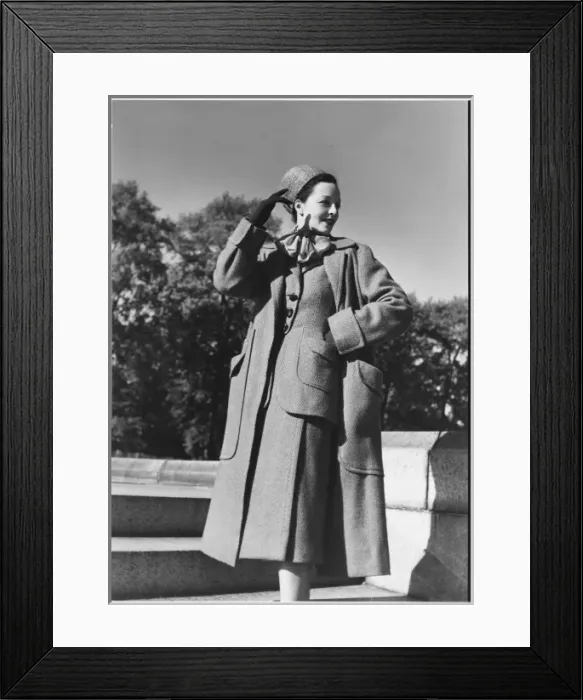 Framed Print : Victor Stiebel Outfit