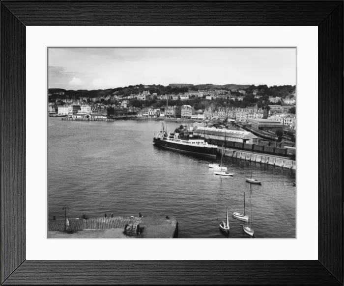 Framed Print : Oban Harbour Framed Print : Oban Harbour