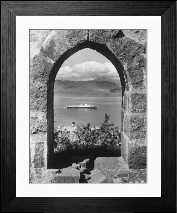 Framed Print : Oban Archway Framed Print : Oban Archway