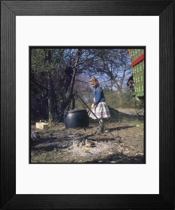 Framed Print : Young Gypsy Girl & Pot Framed Print : Young Gypsy Girl & Pot