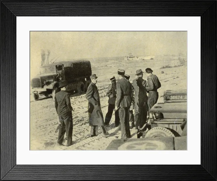 Framed Print : De Gaulle Back in France Framed Print : De Gaulle Back in France