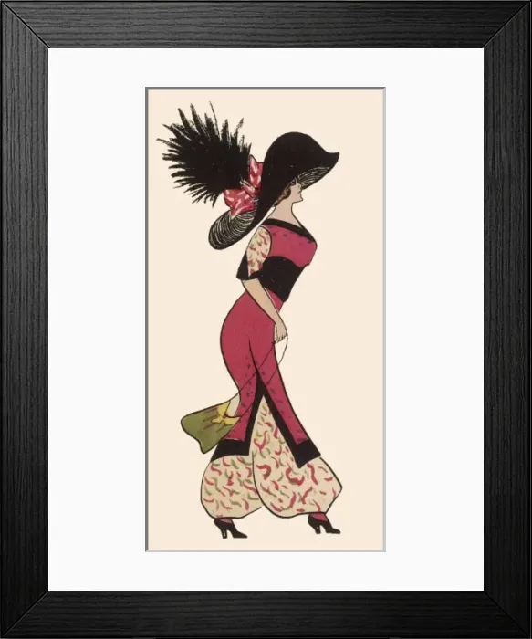 Framed Print : Fashionable Women Framed Print : Fashionable Women