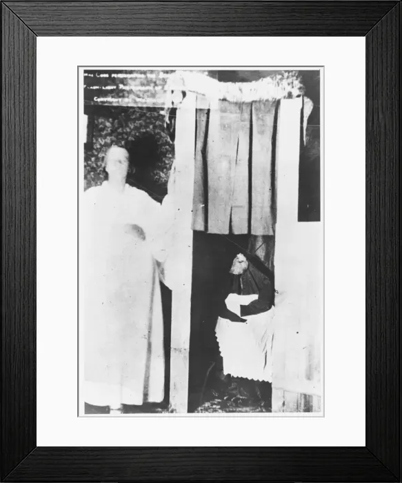Framed Print : Materialisation ? Framed Print : Materialisation ?
