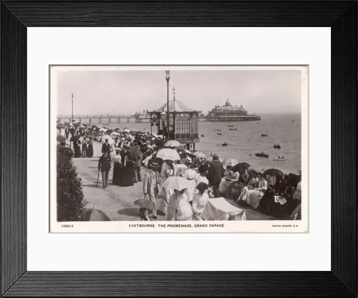 Framed Print : Eastbourne / Prom 1908 Framed Print : Eastbourne / Prom 1908