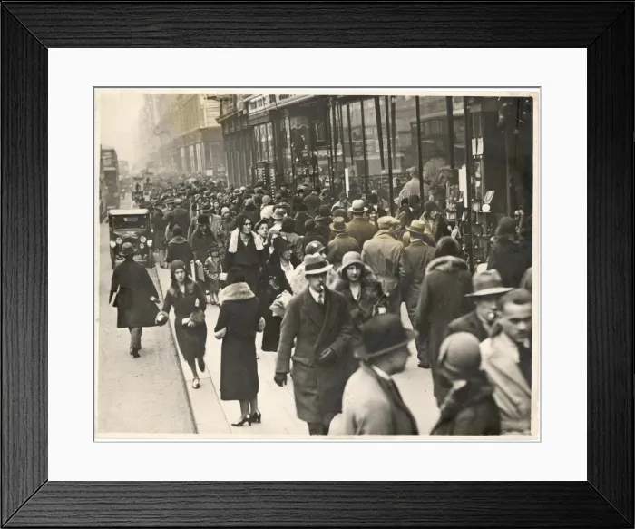 Framed Print : London Shoppers 1930 Framed Print : London Shoppers 1930