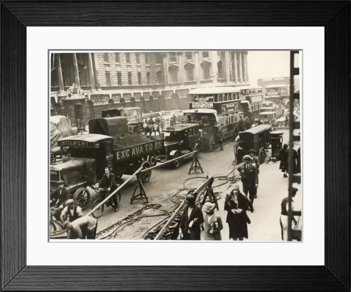 Framed Print : Street / Waterloo Bridge Framed Print : Street / Waterloo Bridge