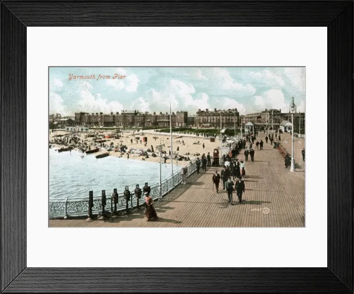 Framed Print : England / Yarmouth Framed Print : England / Yarmouth