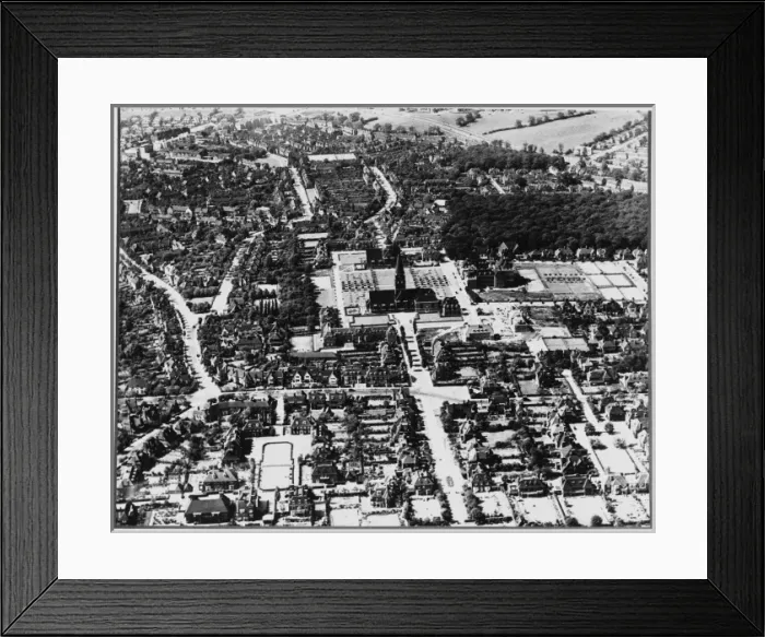 Framed Print : Hampstead Garden Suburb Framed Print : Hampstead Garden Suburb