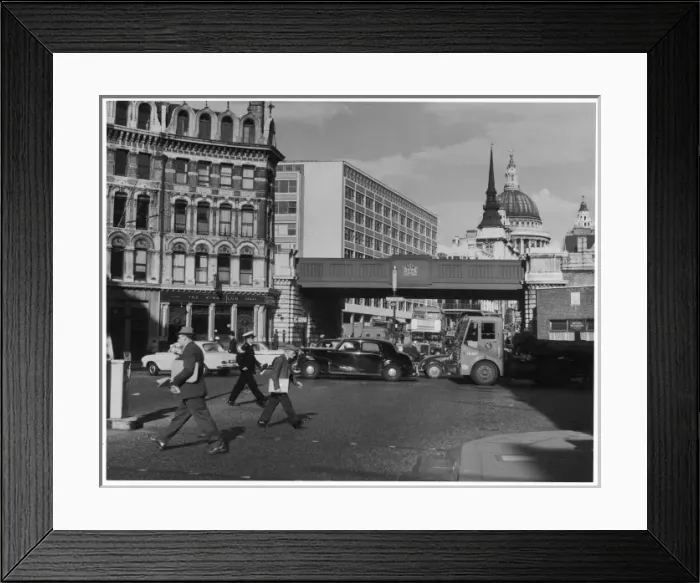 Framed Print : Ludgate Circus Framed Print : Ludgate Circus