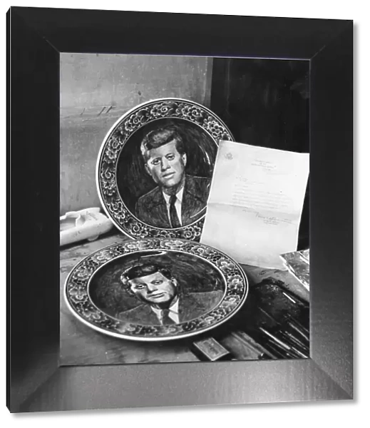 JFK DELFT. A Delft china plate depicting American president, John F. Kennedy